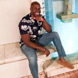 Meet your Posher, Bruce